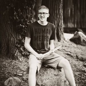 Meet your Posher, Seth